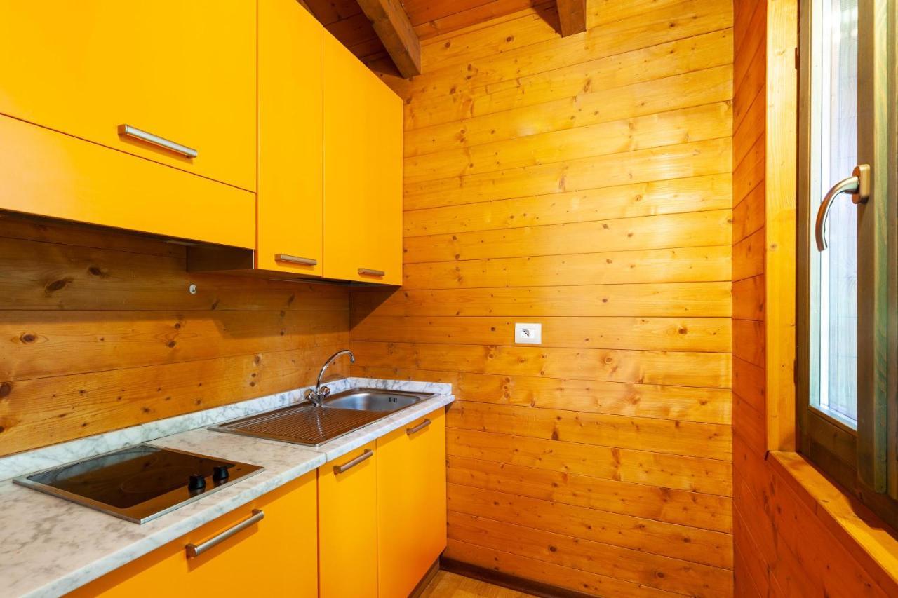 Villaggio Anemone - Chalet Mirtillo Capanne di Sillano Exterior photo